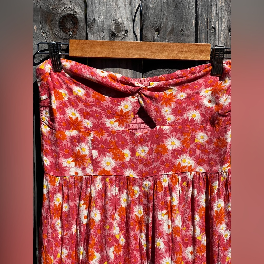 L*SPACE
Alessandra Dress In When In Bloom - Picture 8 of 16